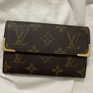 ‼️SOLD‼️ Authentic Louis Vuitton Small Wallet